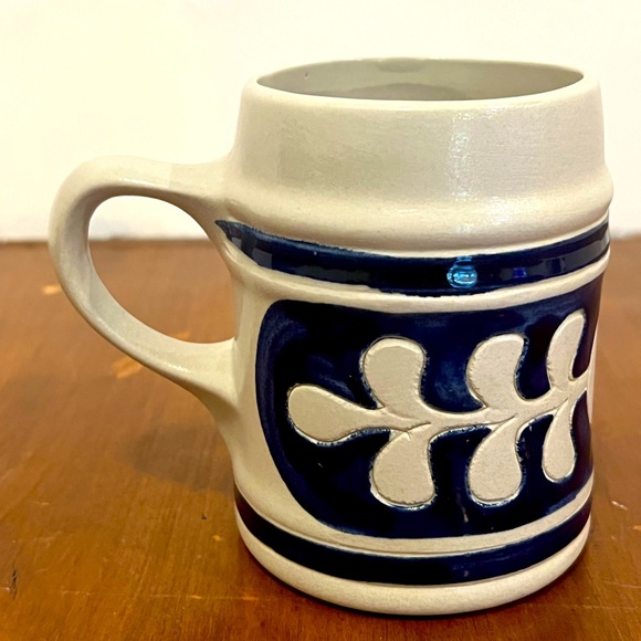 Williamsburg Pottery Stoneware Gray Blue Salt Glaze Oak Leaf Stein Mug Coffee - Picture 2 of 6